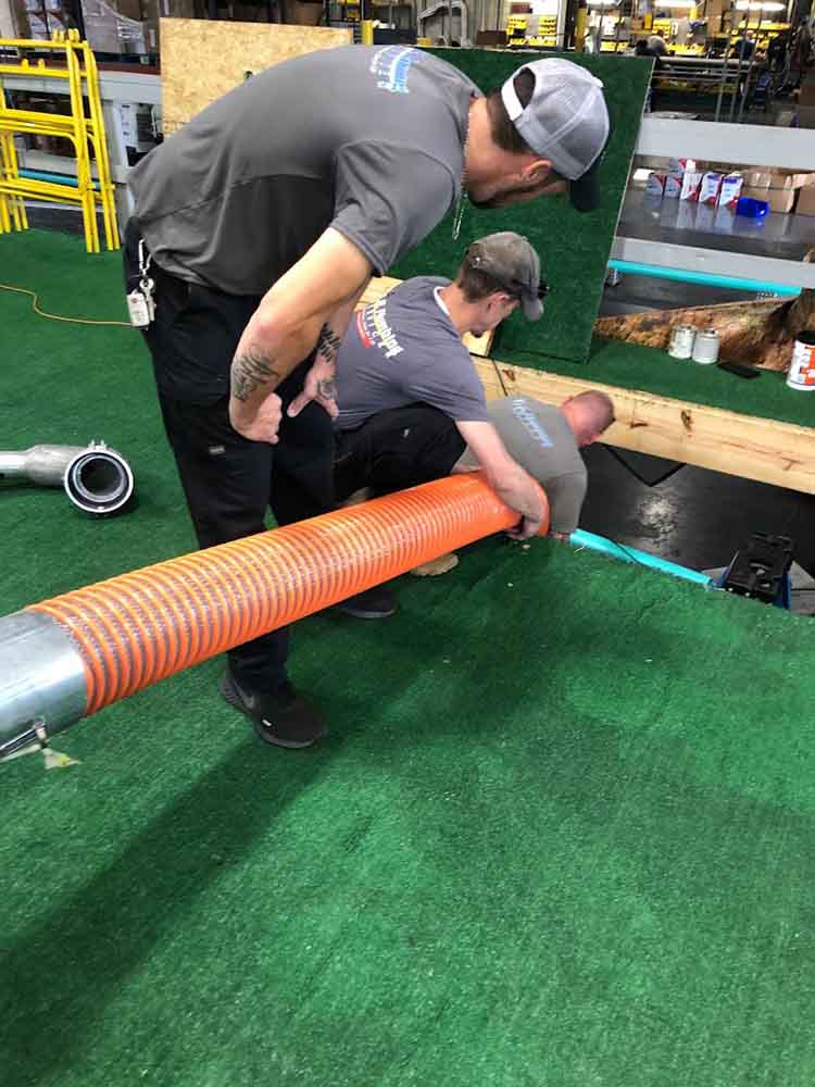 Pipe bursting tool